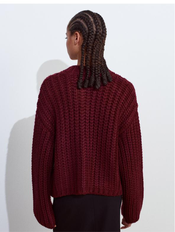 Cardigan Burgundy gold button