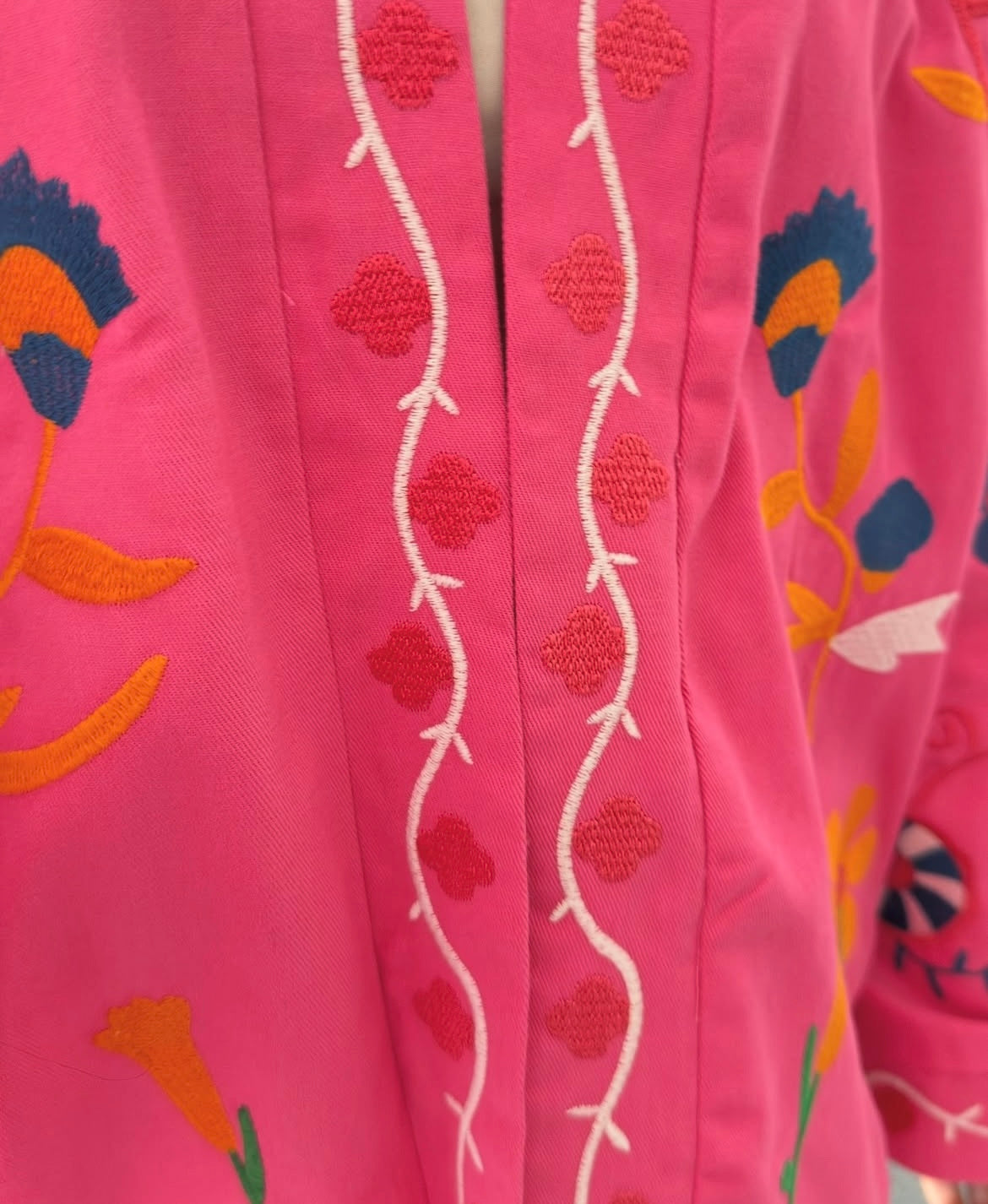 Embroidery Pink kimono