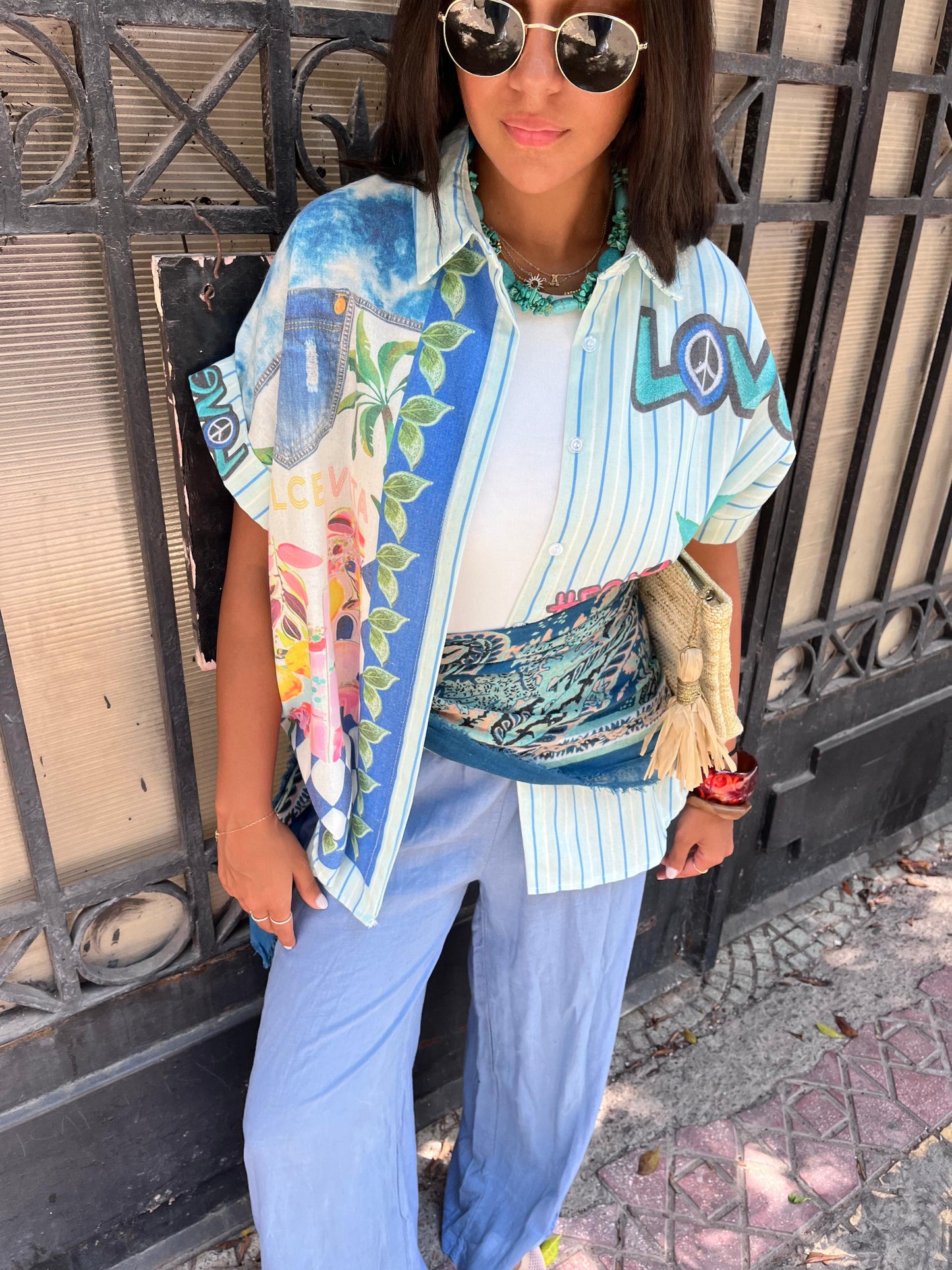 Shirt Victoria Half Sleeves