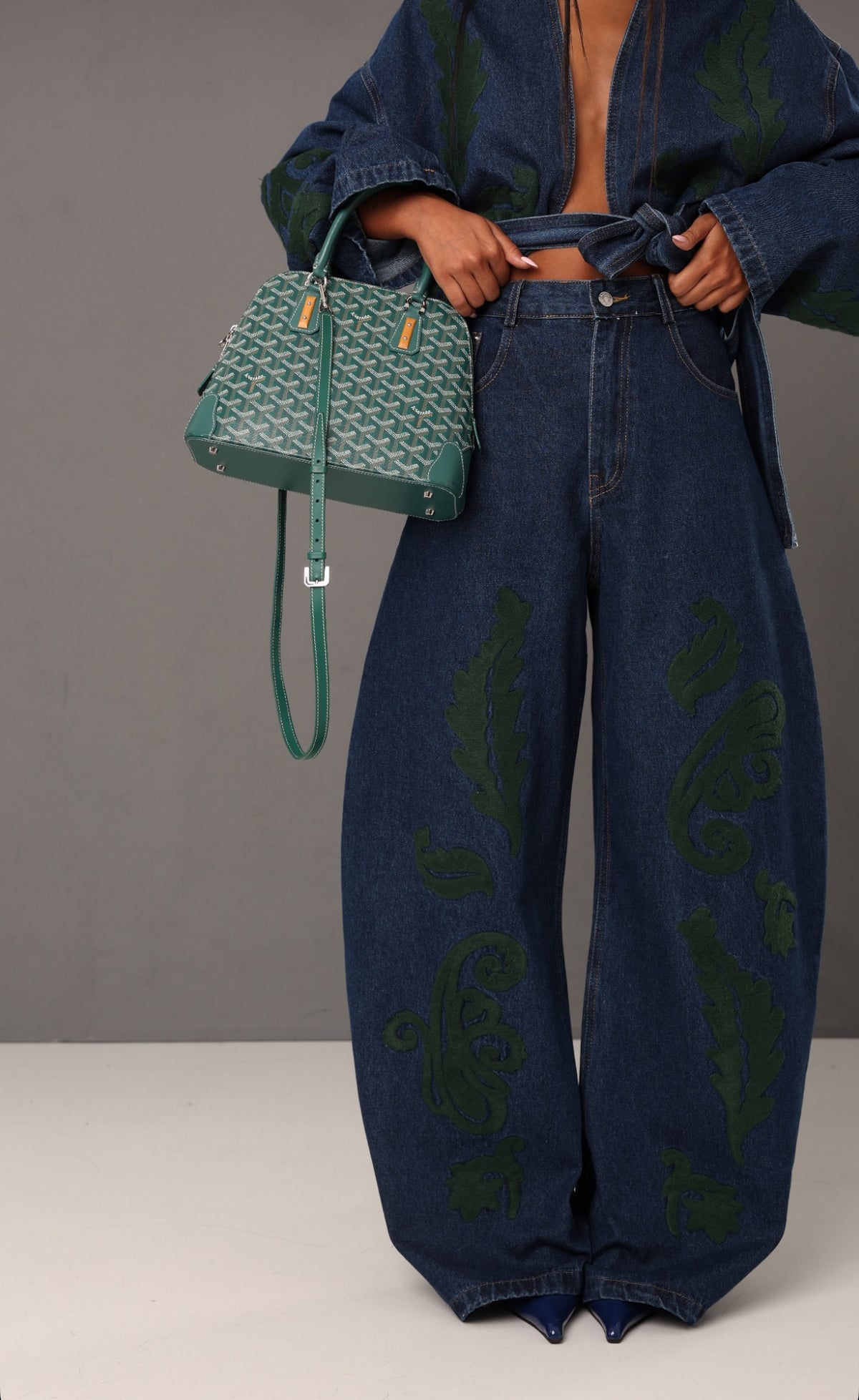 Set denim embroidery green