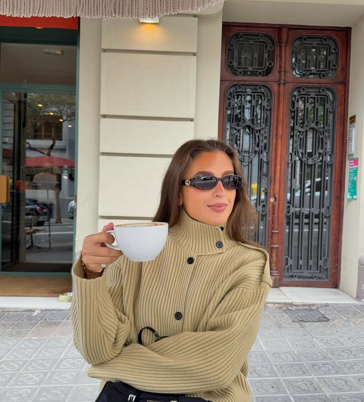 Jacket beige black button