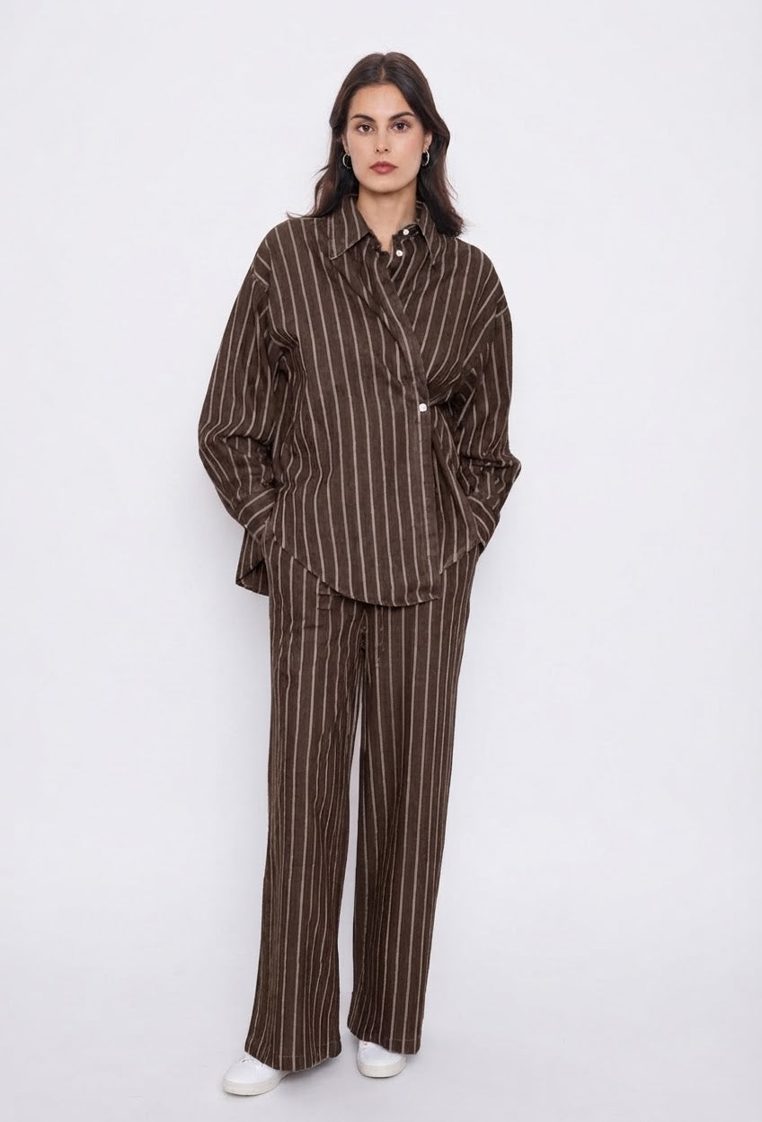 Set stripe brown button side