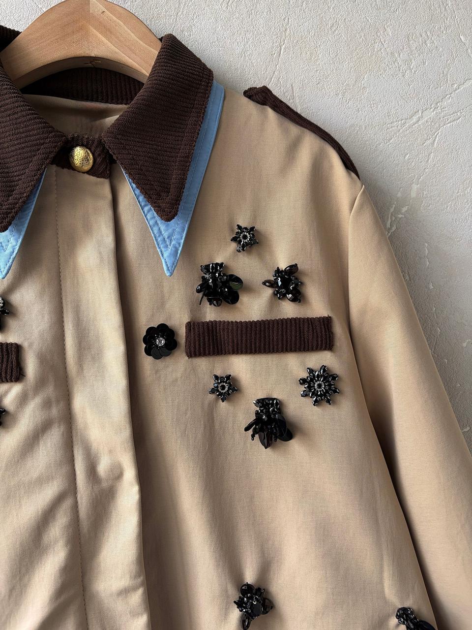 Jacket beige embroidered
