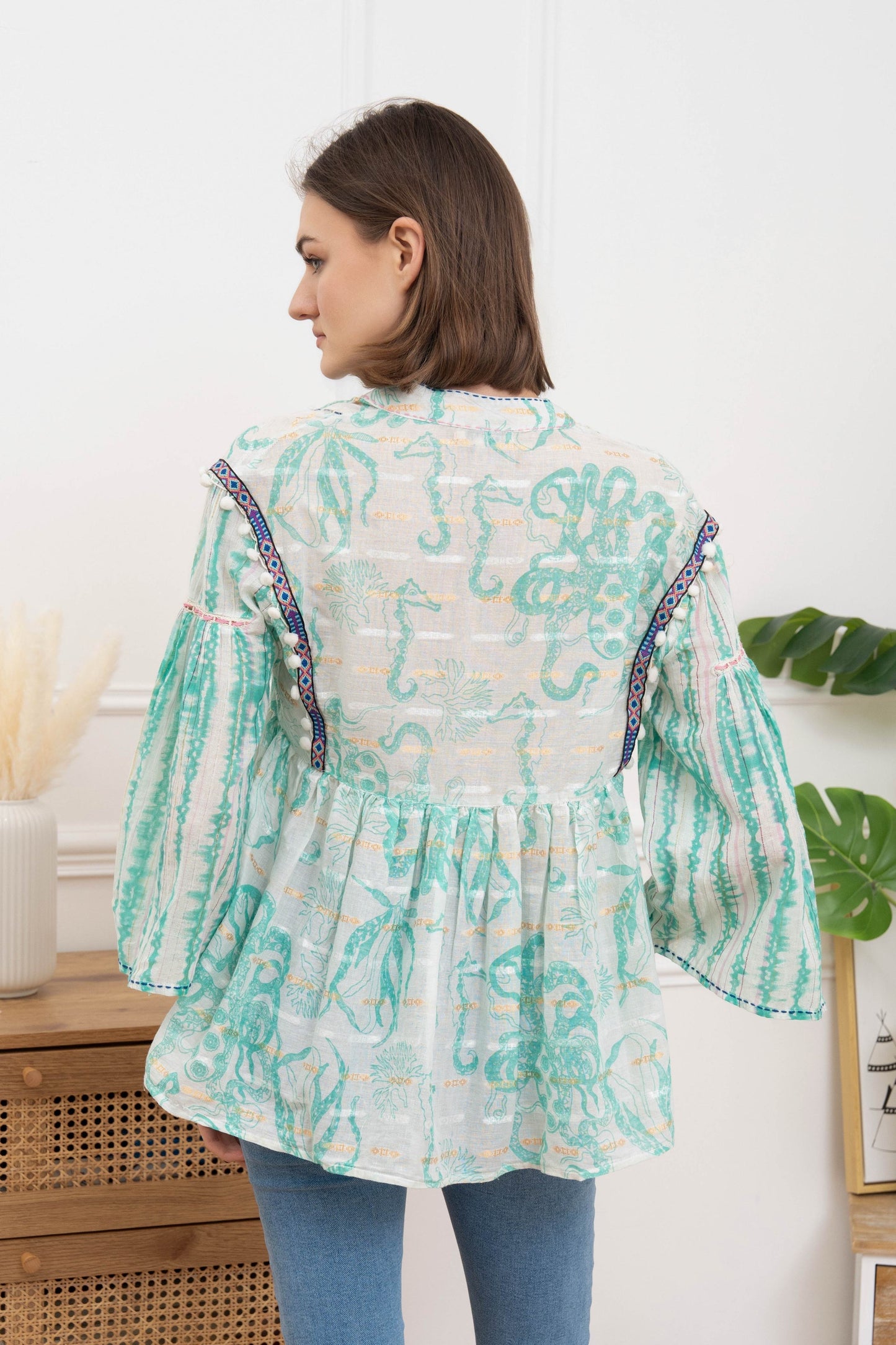 Embroidery blouse mint