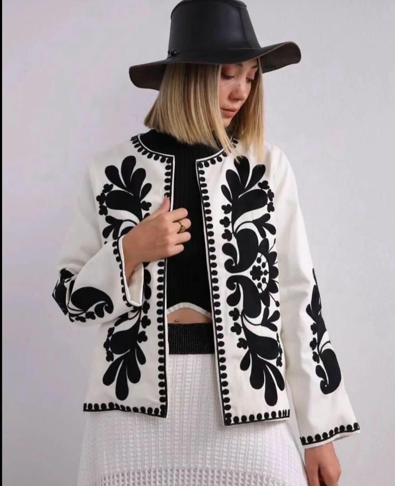 Jacket Black x White Embroidery