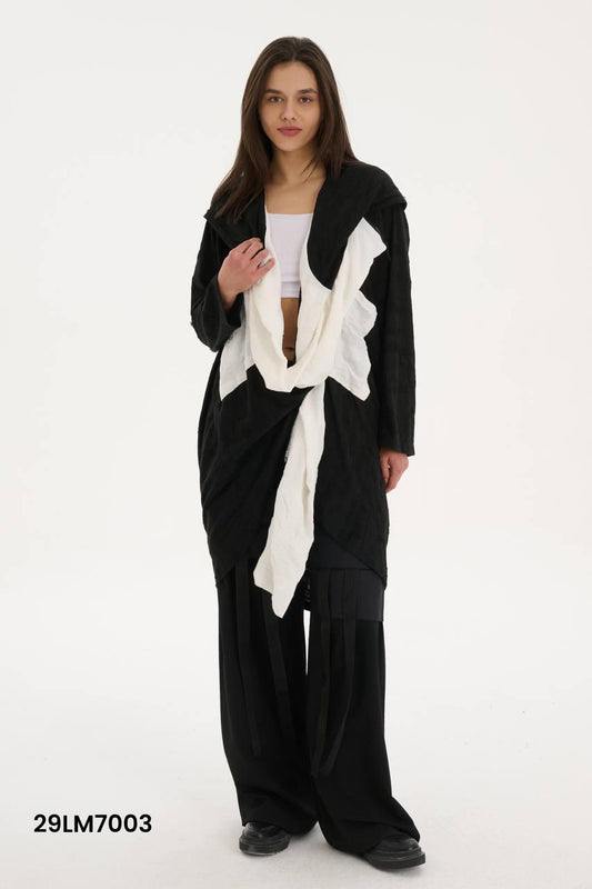 Cardigan Black x White