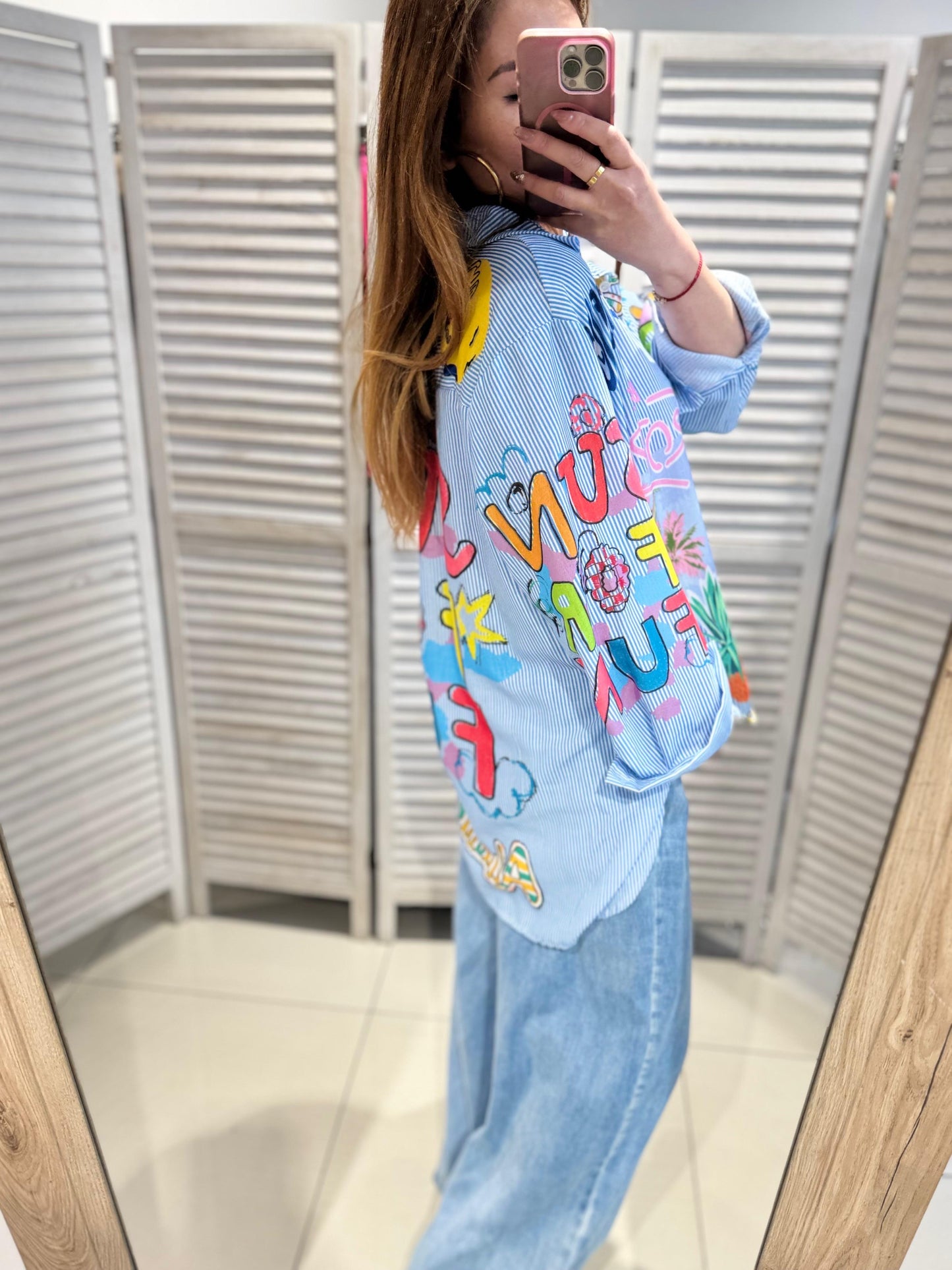 Shirt Victoria Letters Colorful