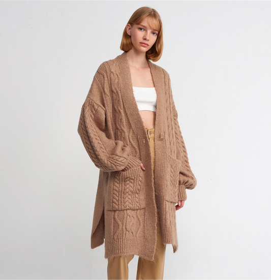 Knitted Cardigan Cafe