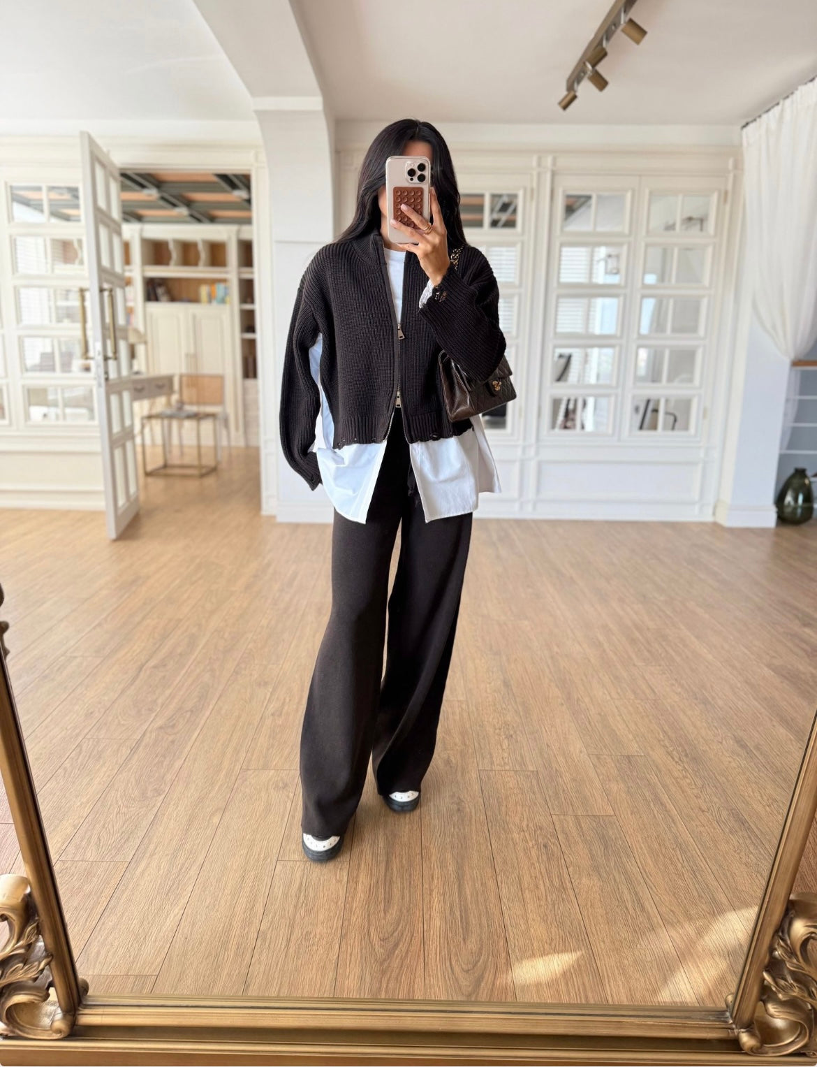 Set attached shirt dark brown