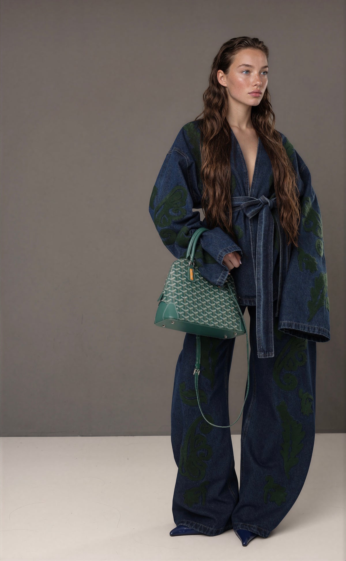 Set denim embroidery green