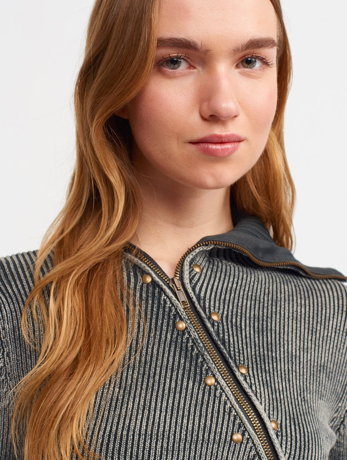 Grey Knit Zipper