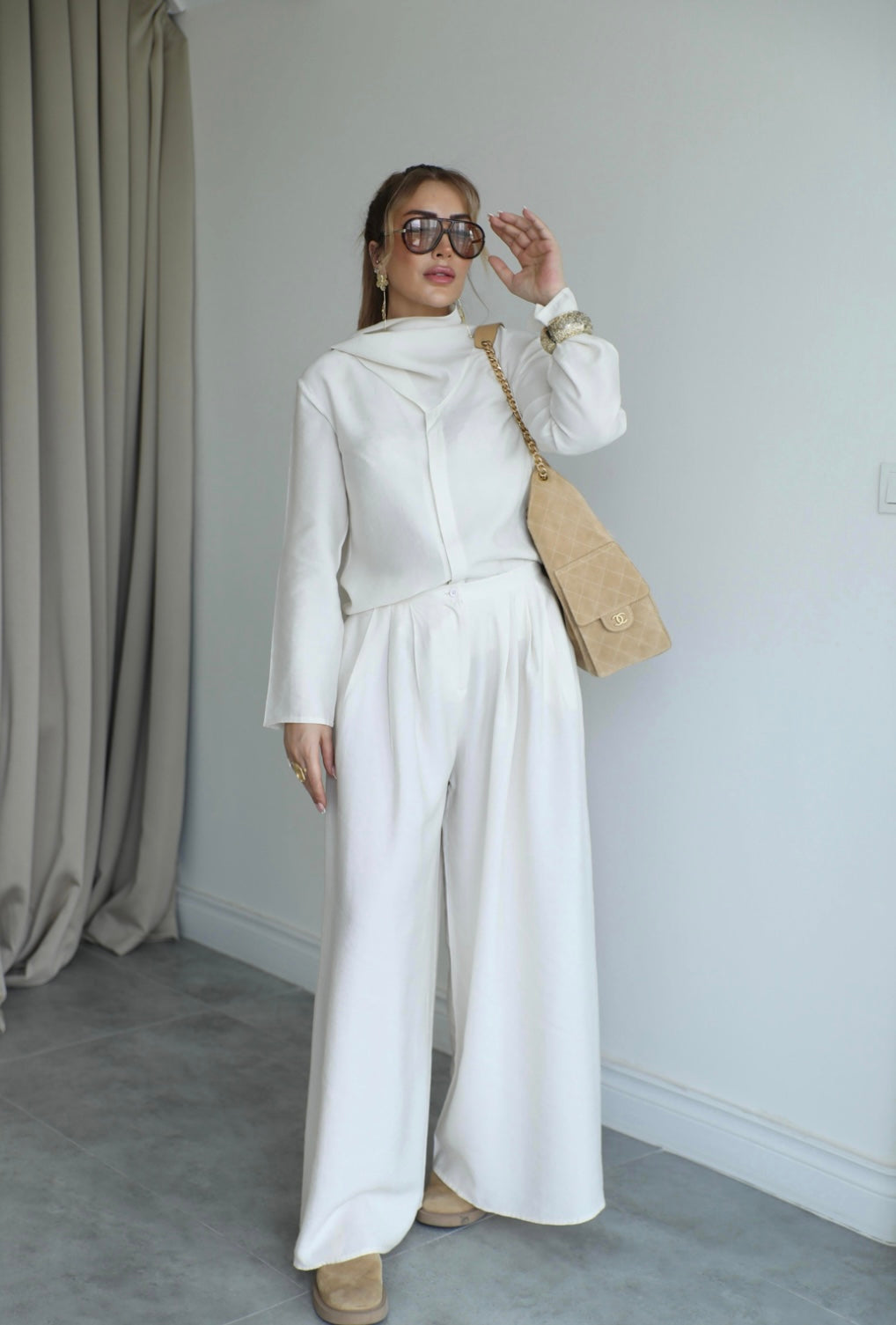 Set Offwhite scarf attached