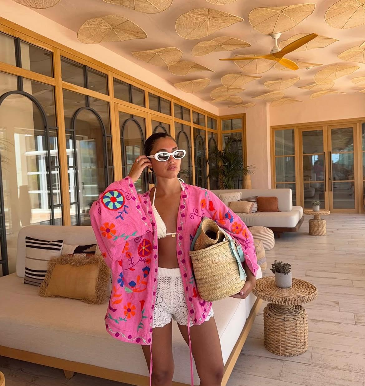 Embroidery Pink kimono