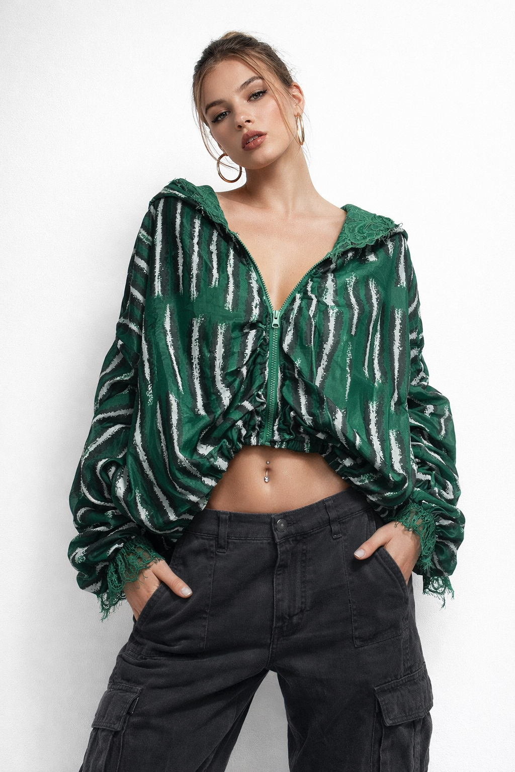 Sweater zipper green lace