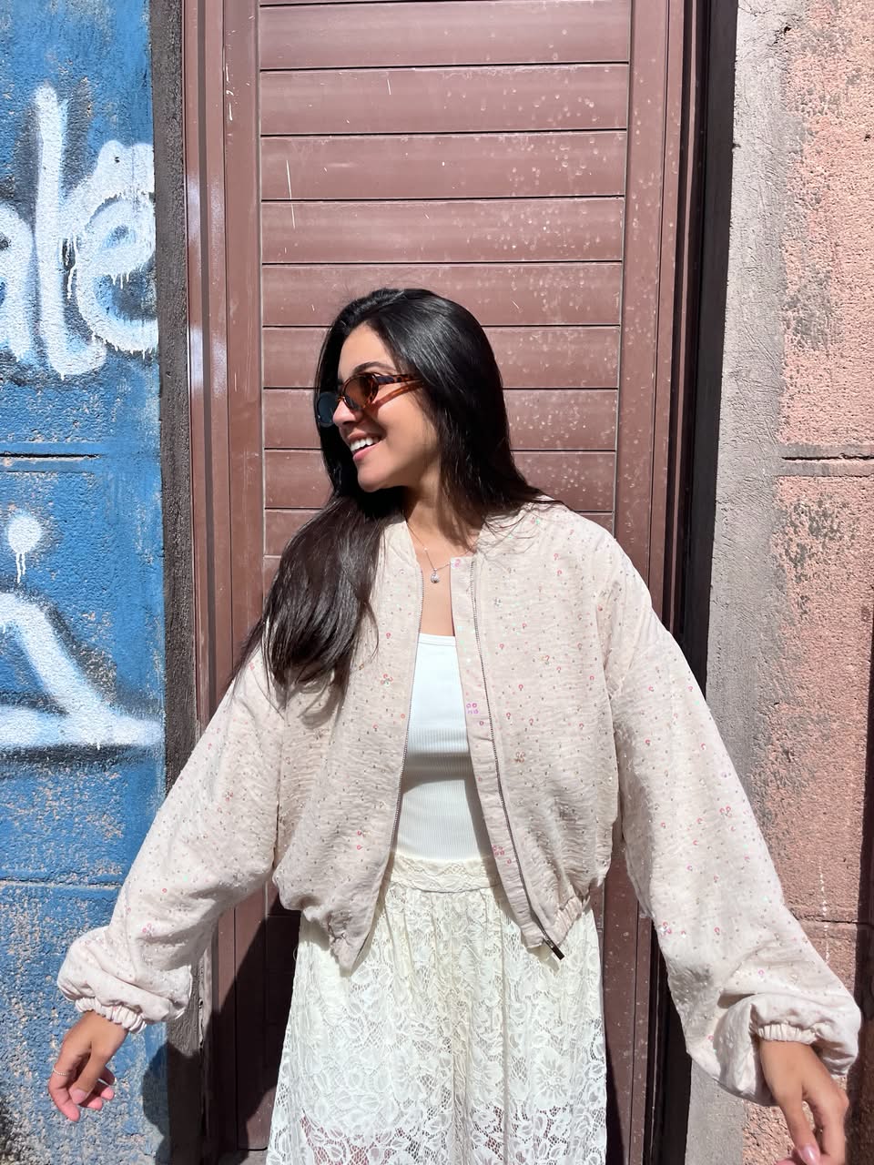 Sweater zipper beige sequins