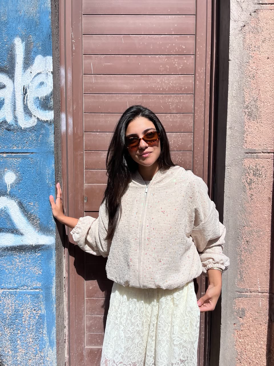 Sweater zipper beige sequins