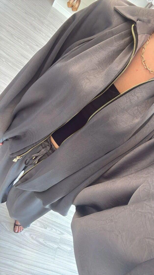 Set silk grey