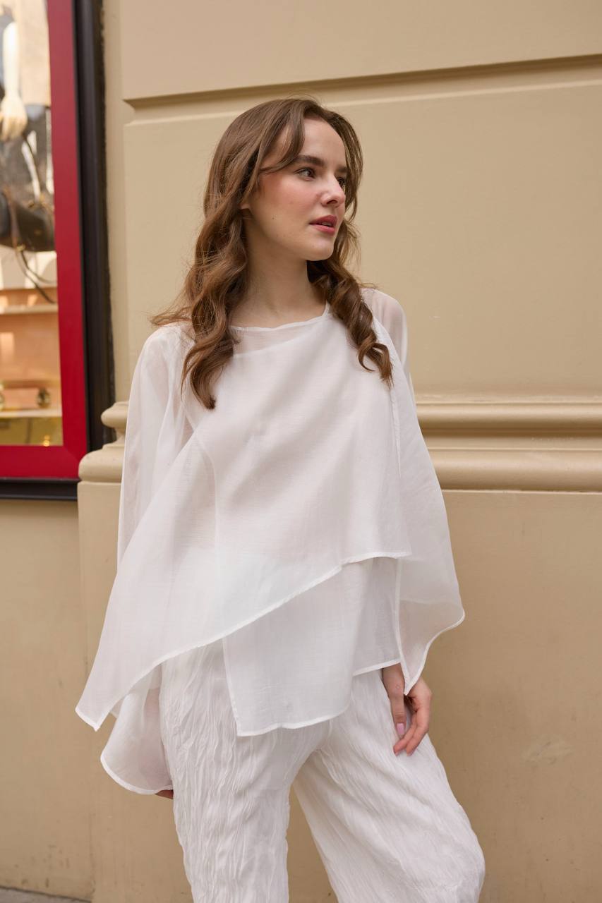 Shirt plain white scarf