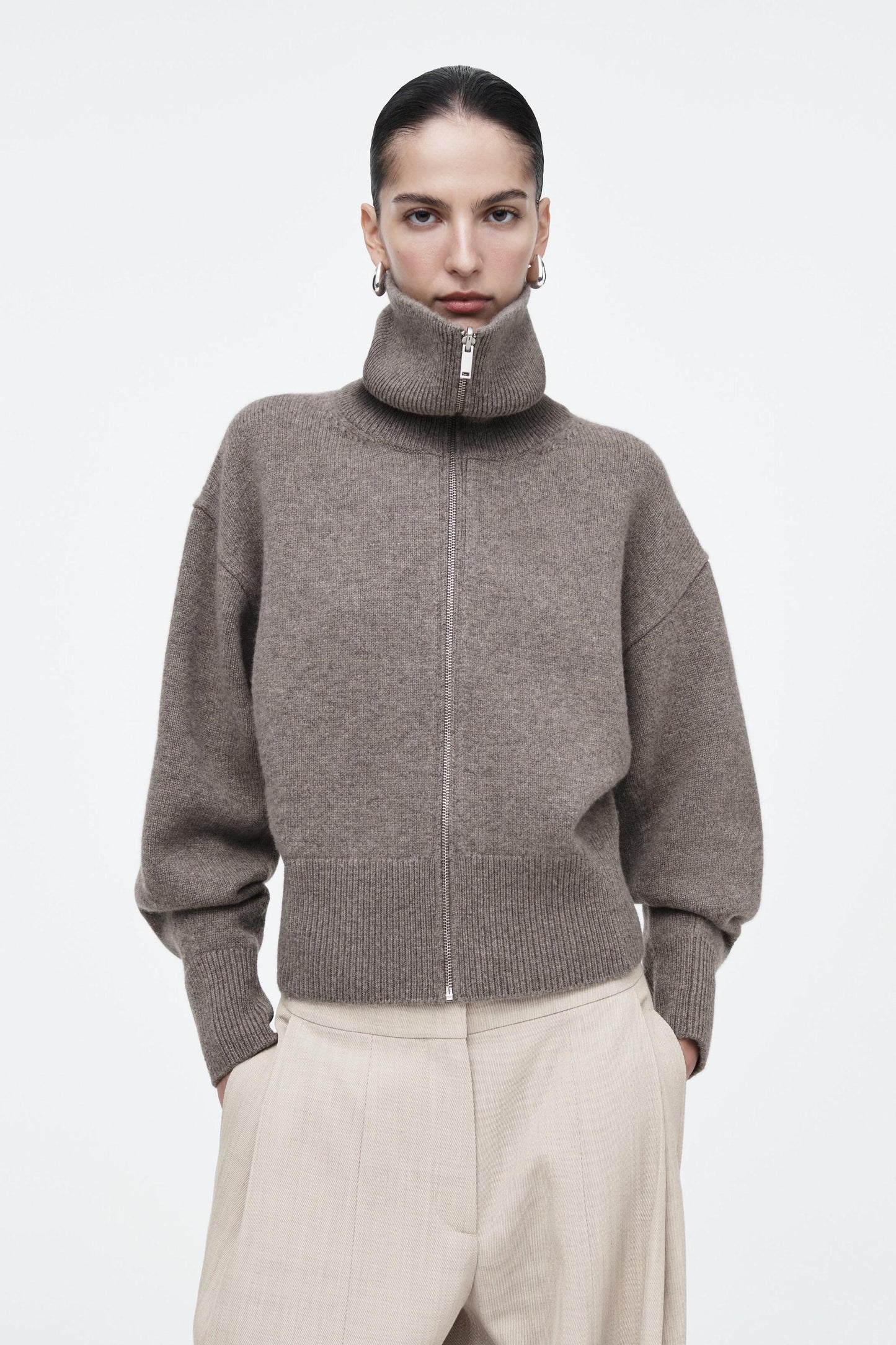 Zipper Knit Cafe
