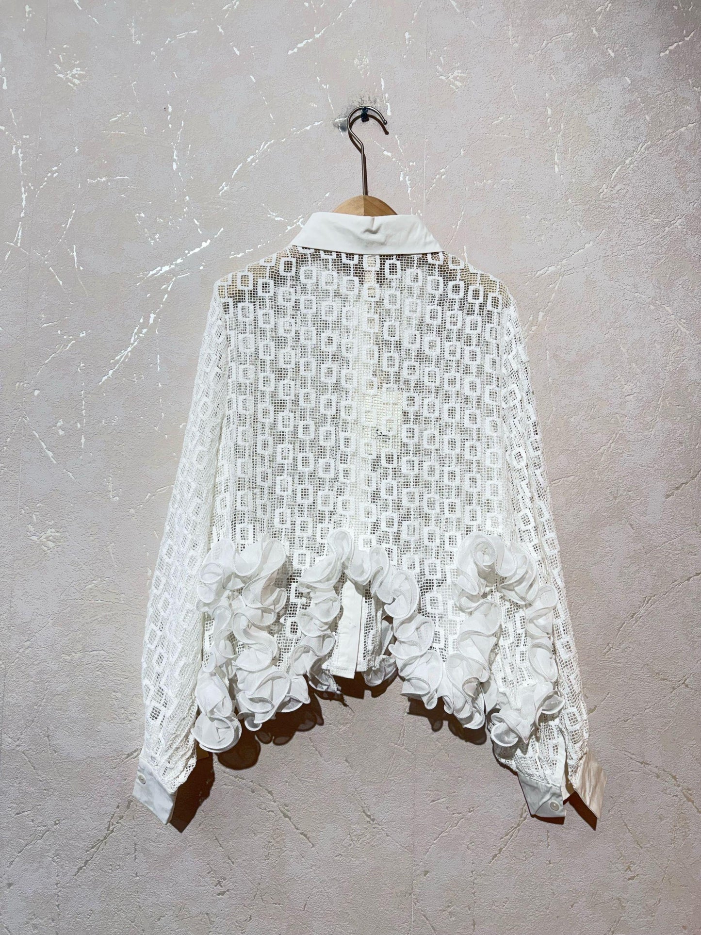 Blouse white ruffles