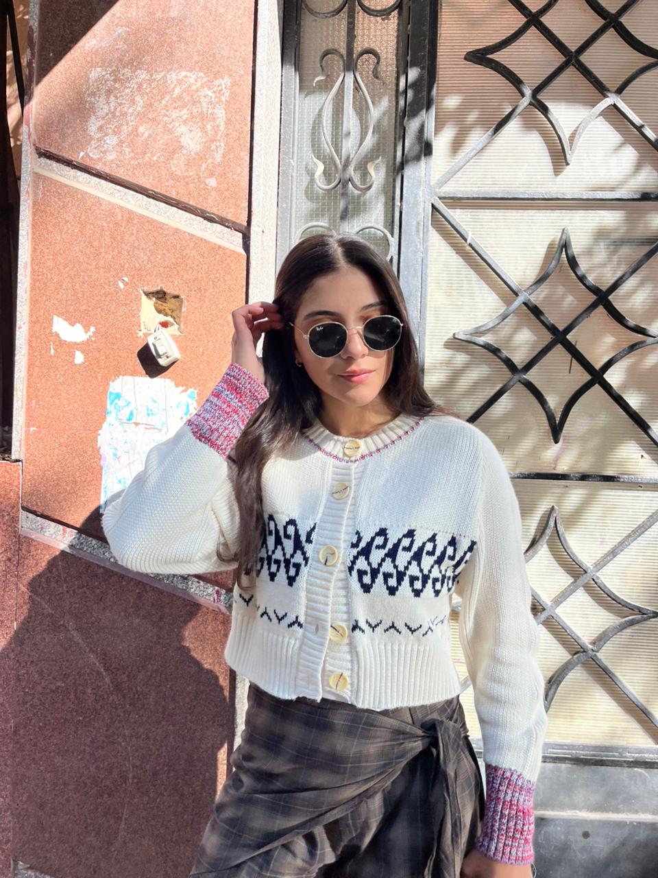 Pullover buttons argyle