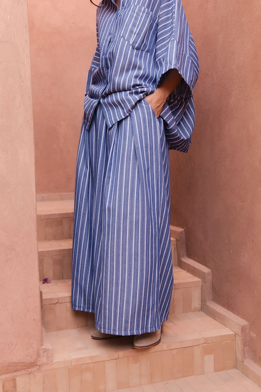 Set stripe blue light