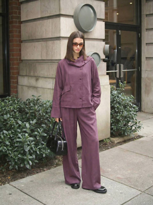 Set plain eggplant