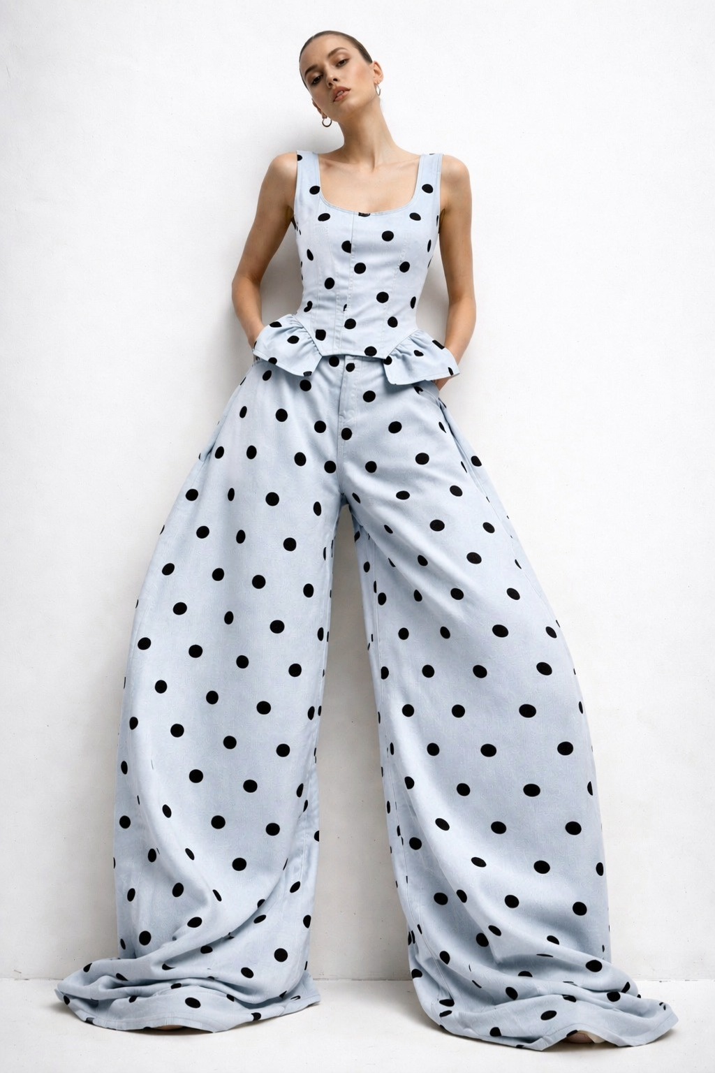 Set polka blue