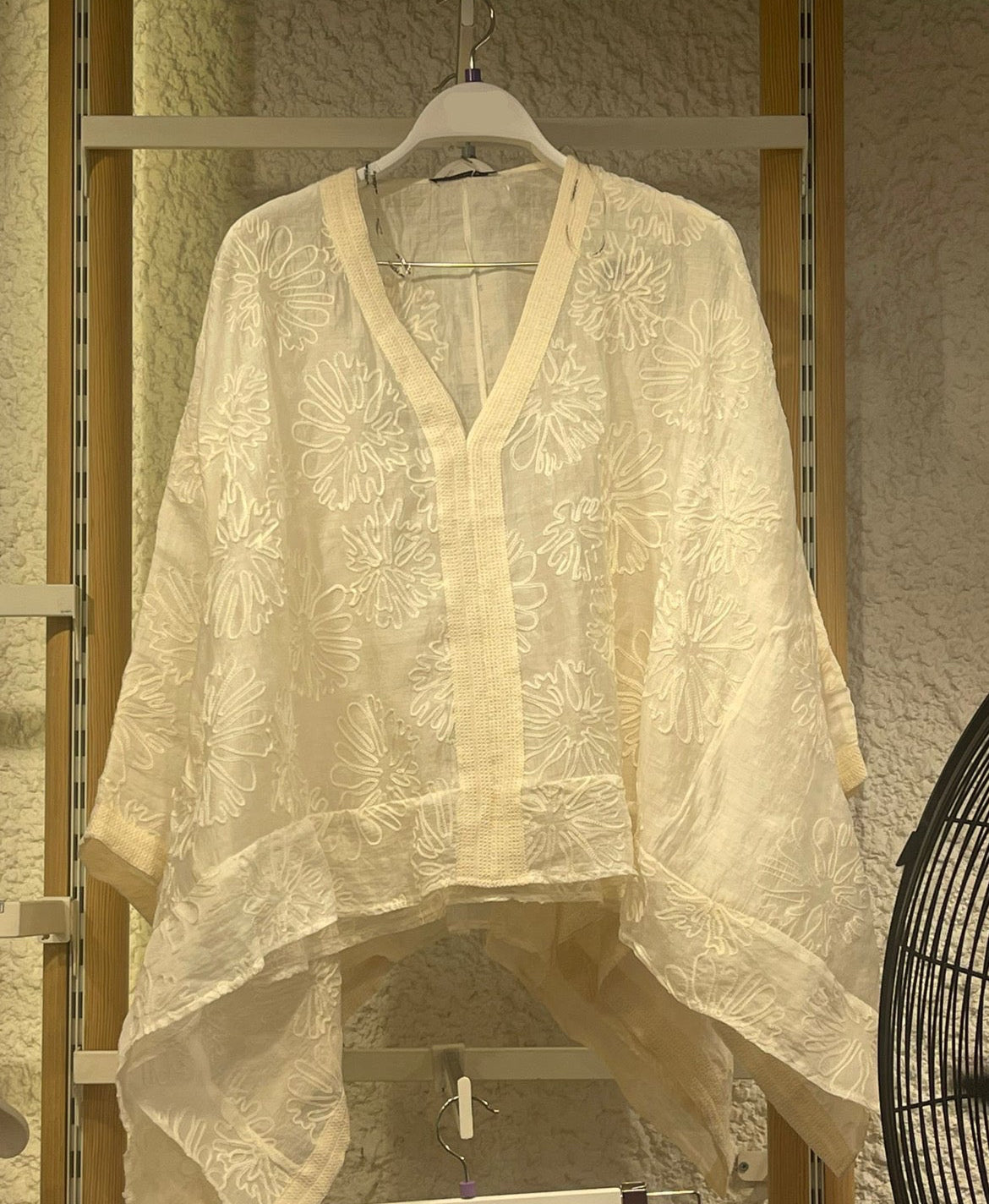 Set embroidery off-white