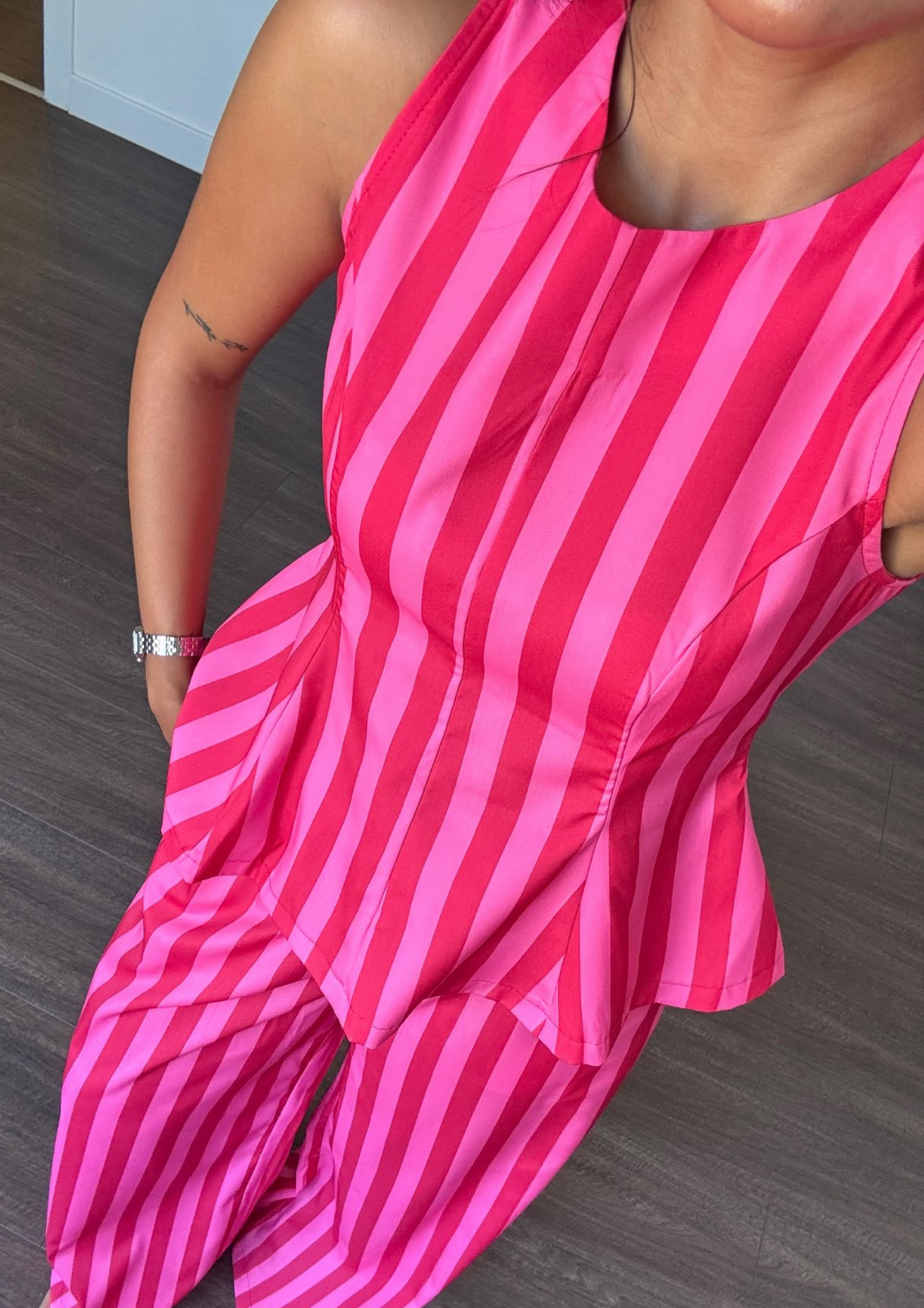 Set stripe pink red