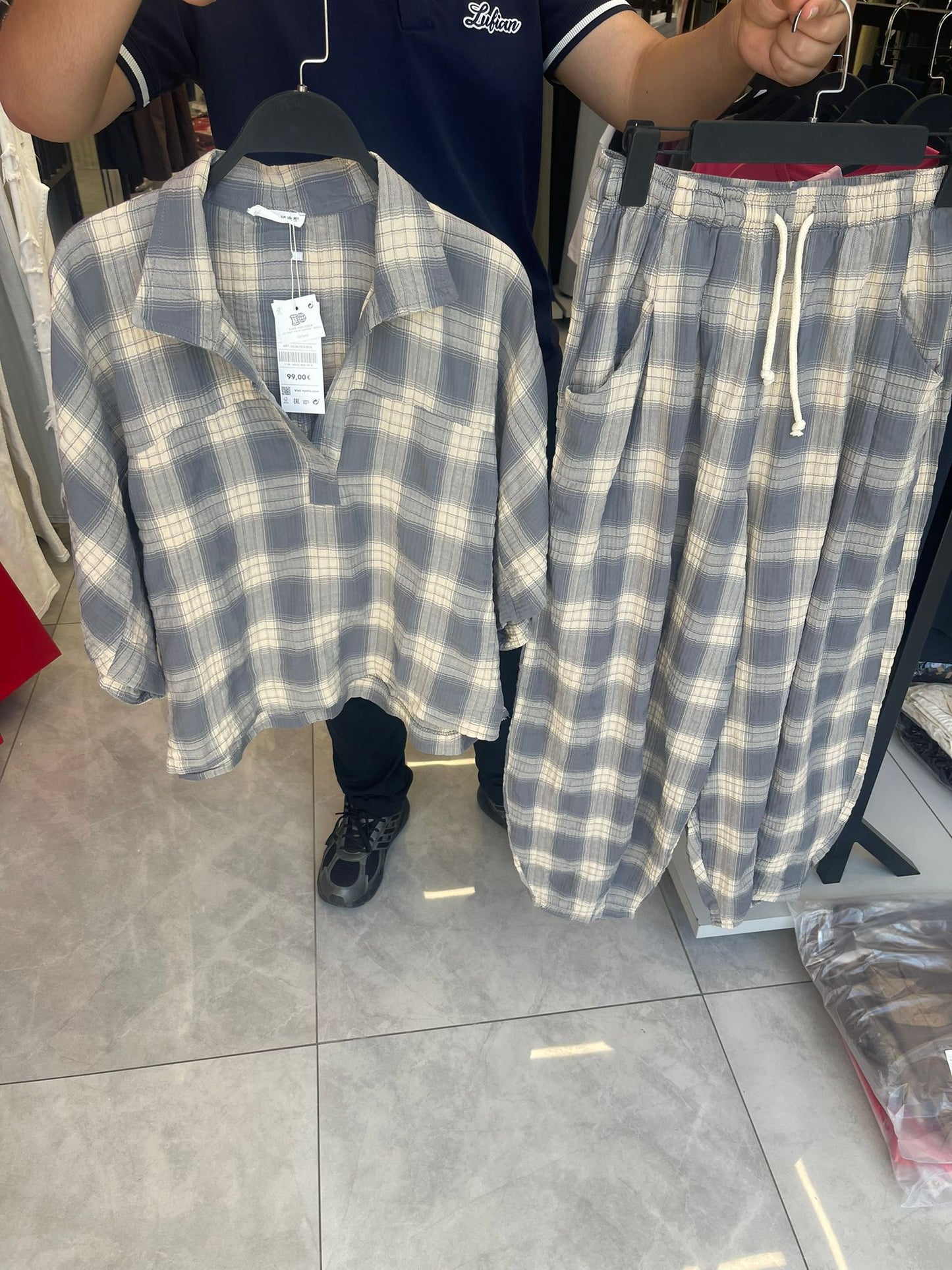 Set + Balloon pants checkered