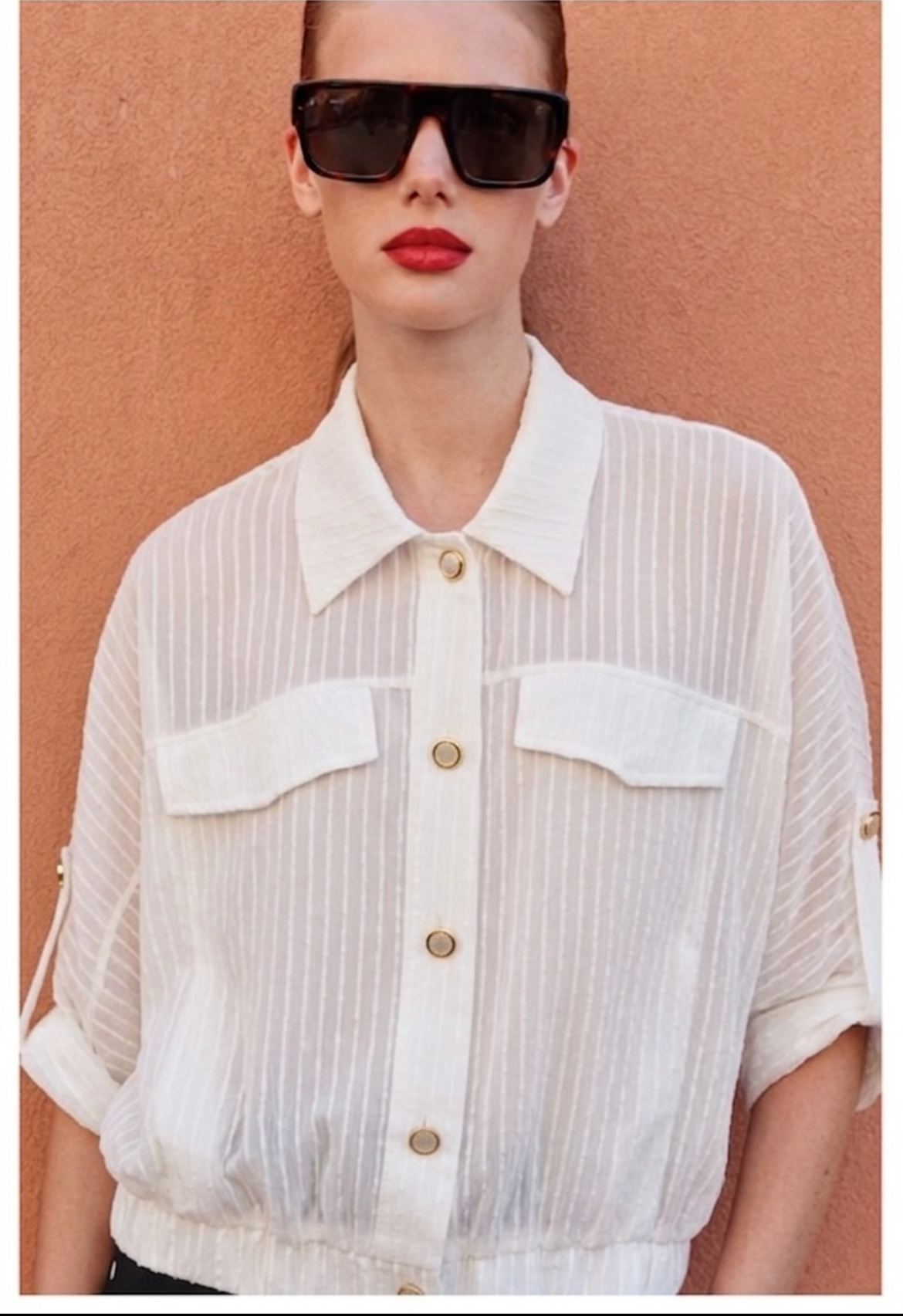 Shirt white Gold button