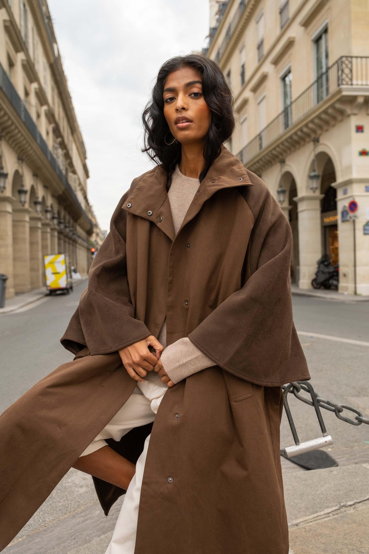 Trench coat brown wool sleeves