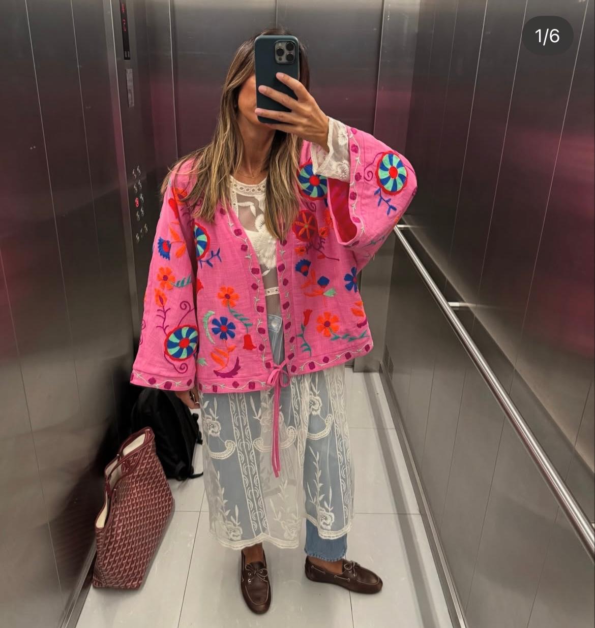 Embroidery Pink kimono