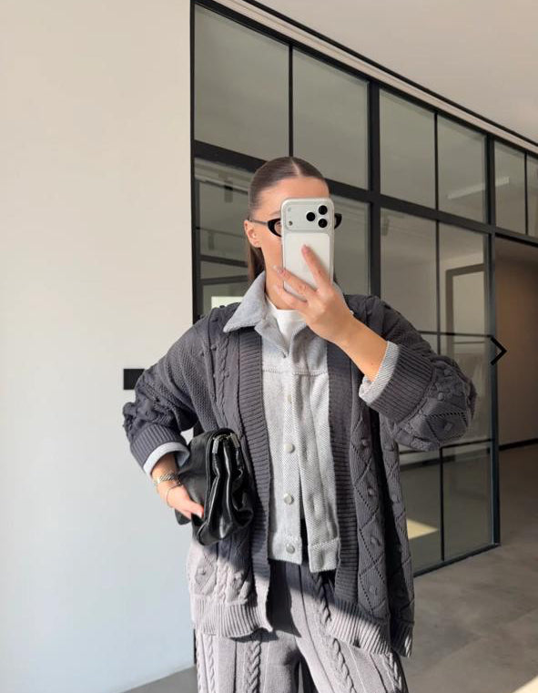 Set navy grey attached shirt