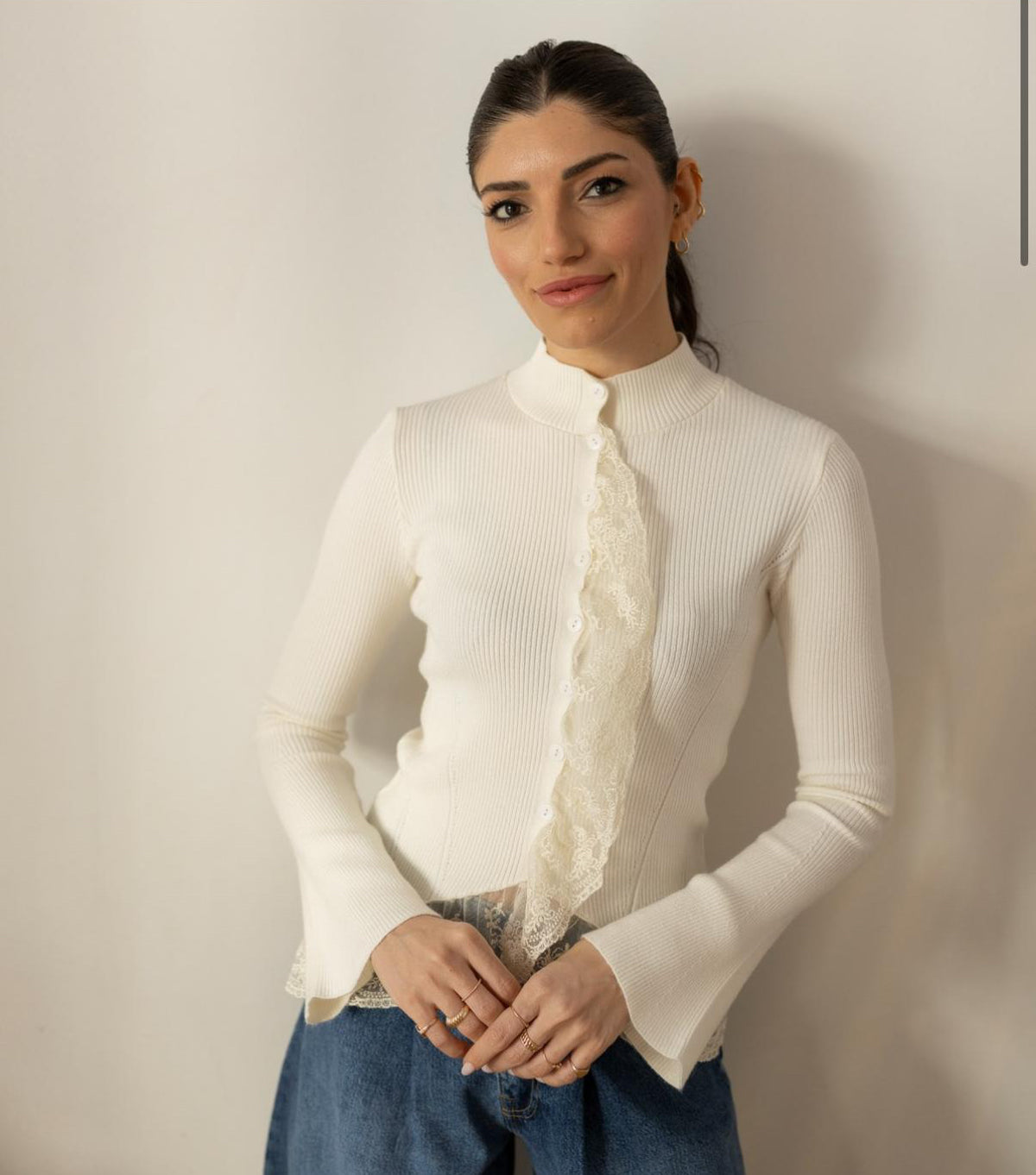 Pullover off-white knit lace
