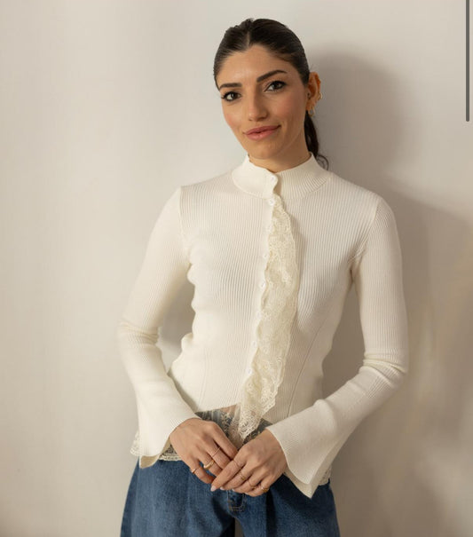 Pullover off-white knit lace