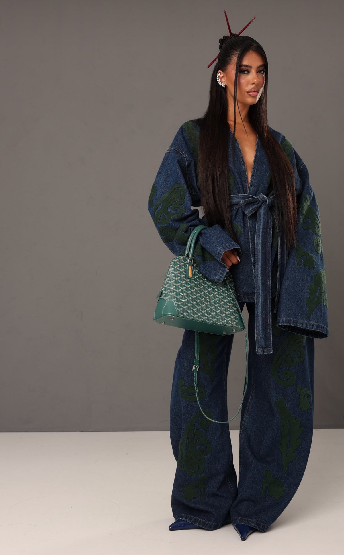 Set denim embroidery green