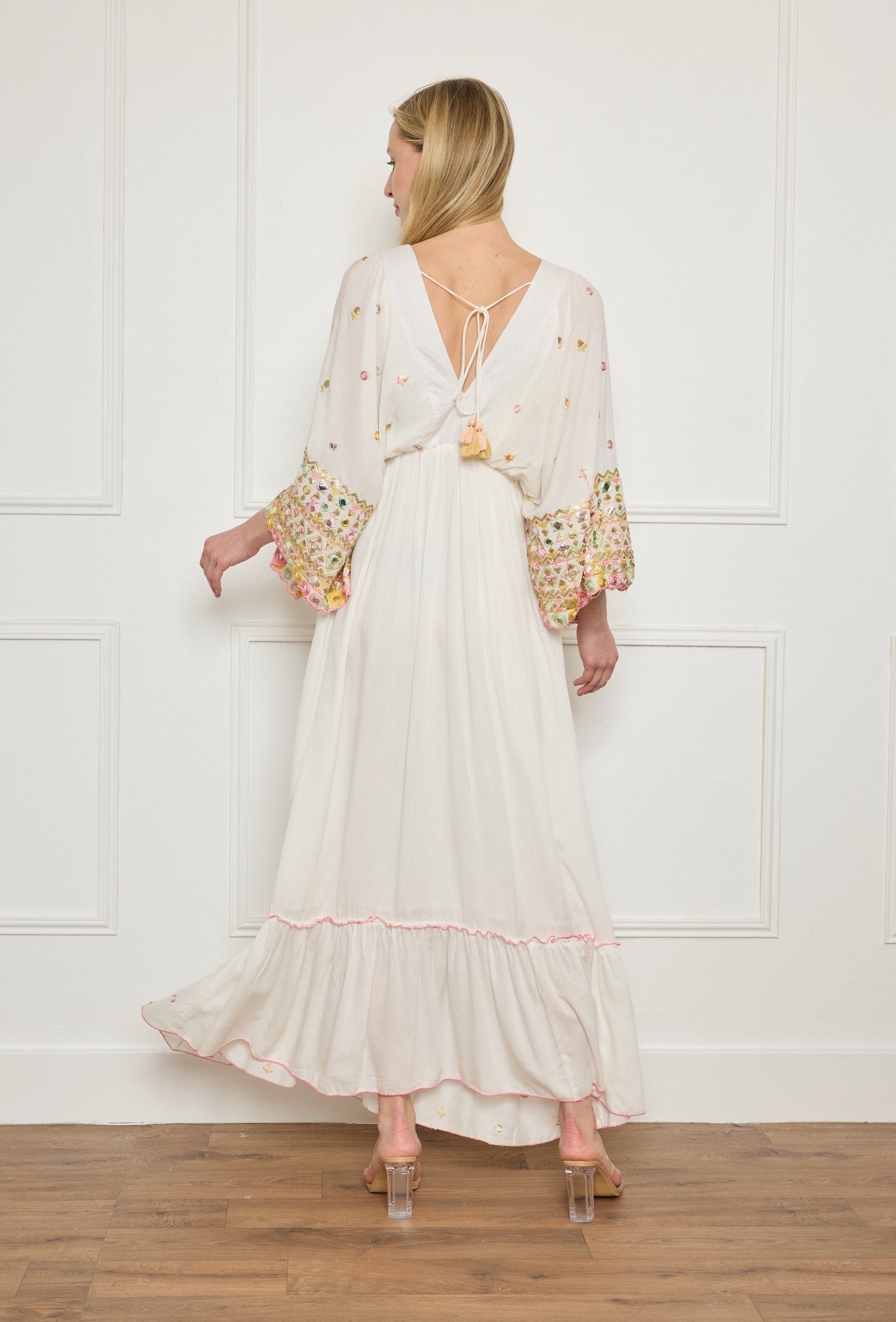 Dress off white embroidery multicolor