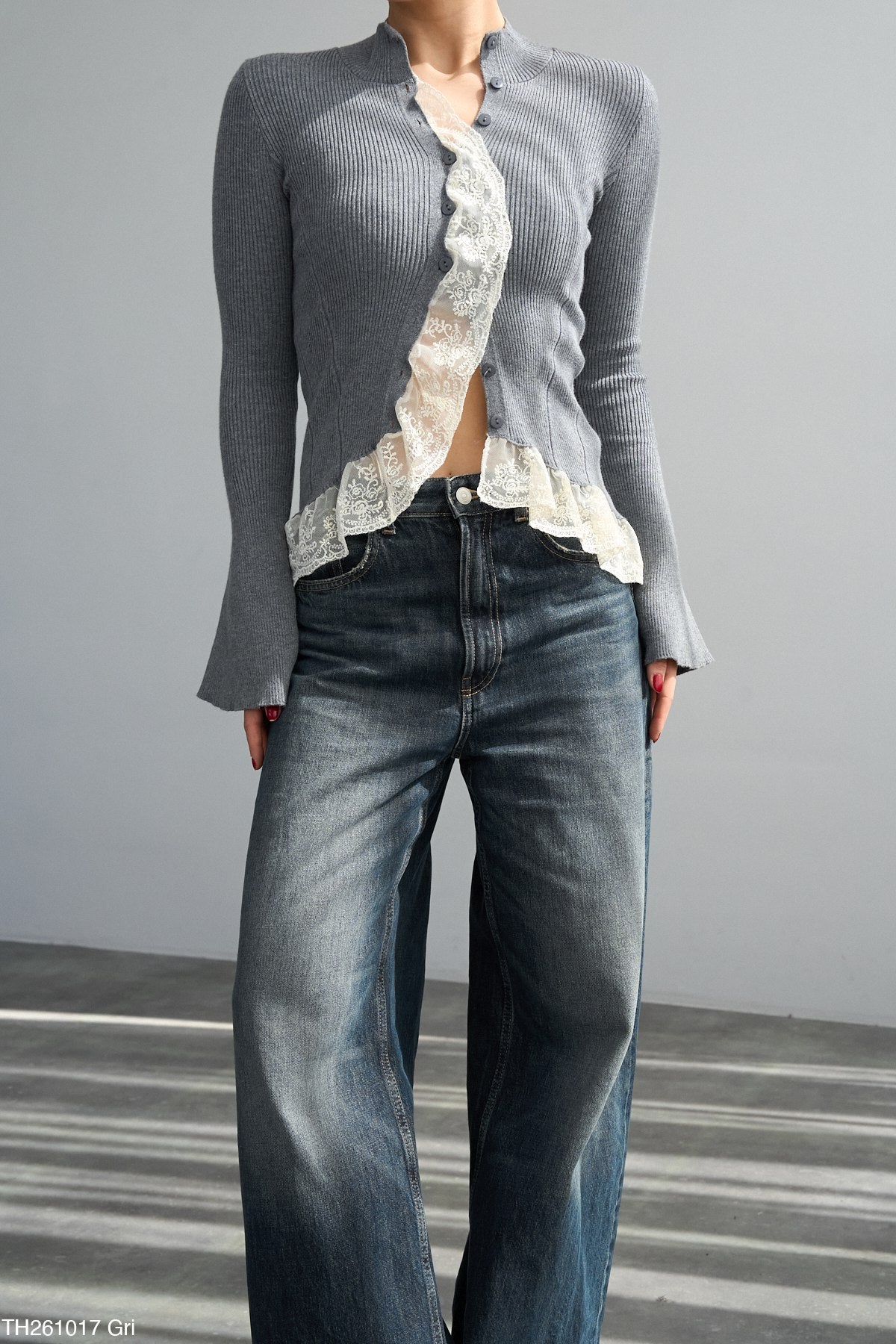 Pullover grey dantelle