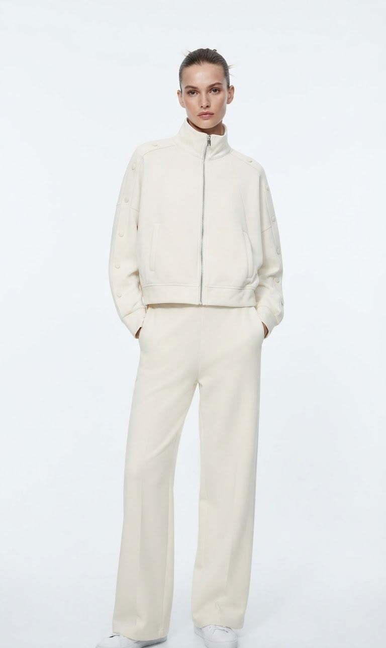 Set soft off white buttons