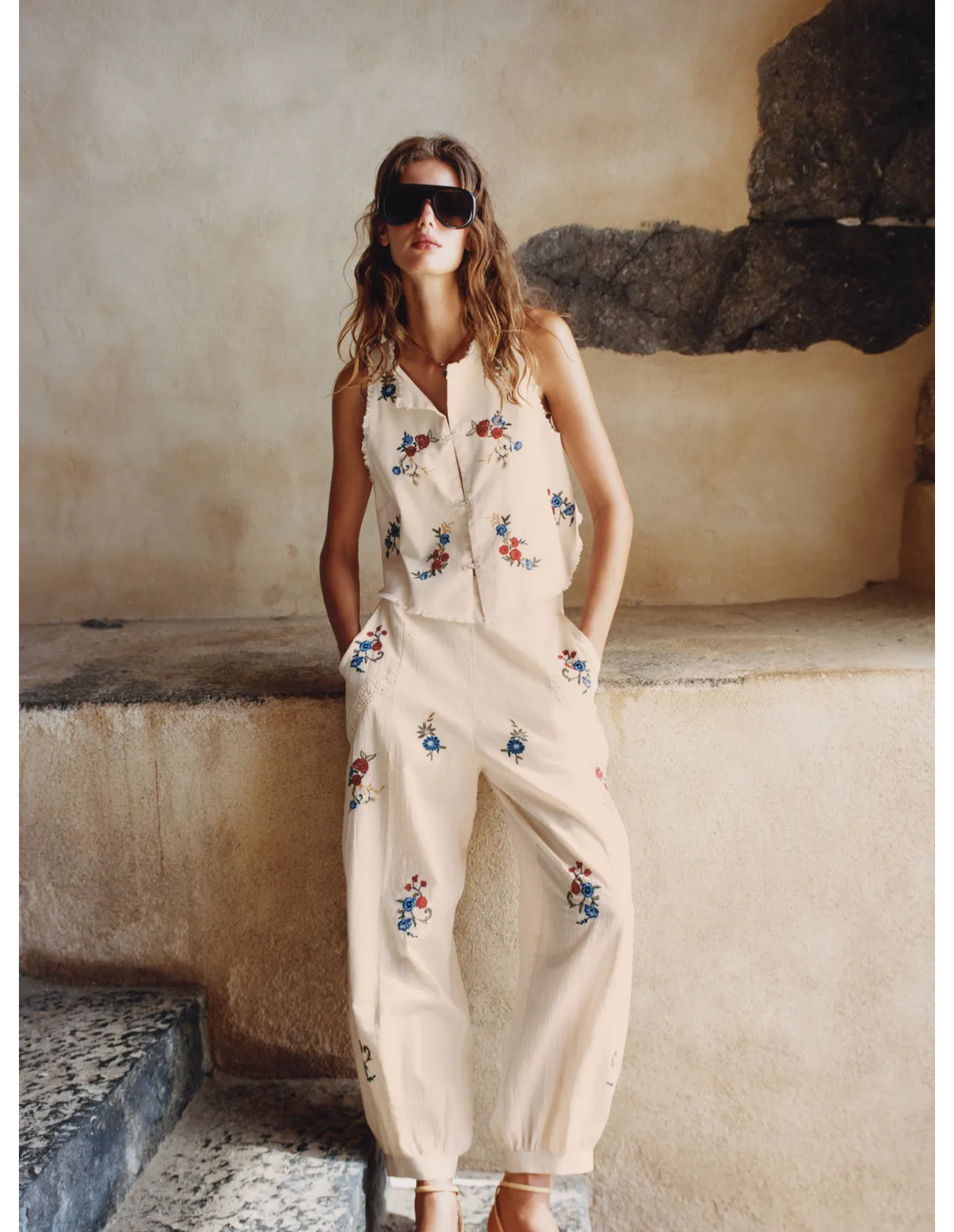 Set embroidery
