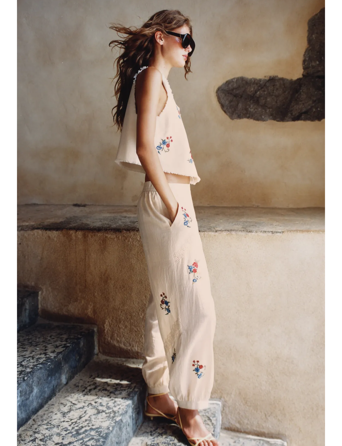 Set embroidery