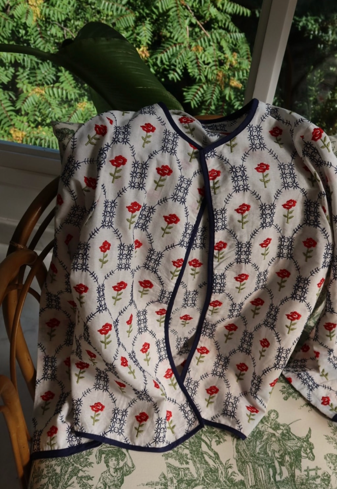 Shirt embroidery red blue