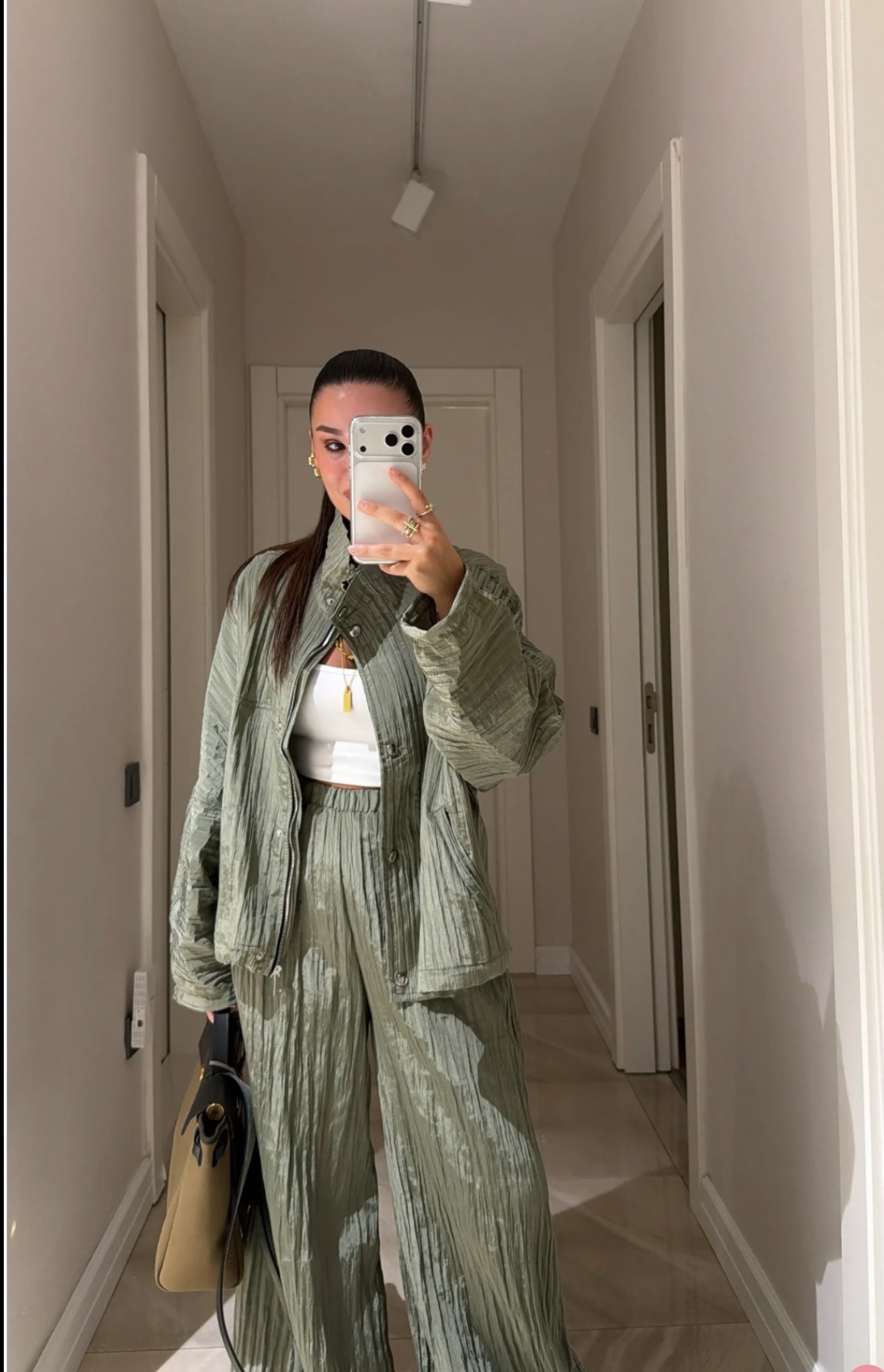Set olive pleated