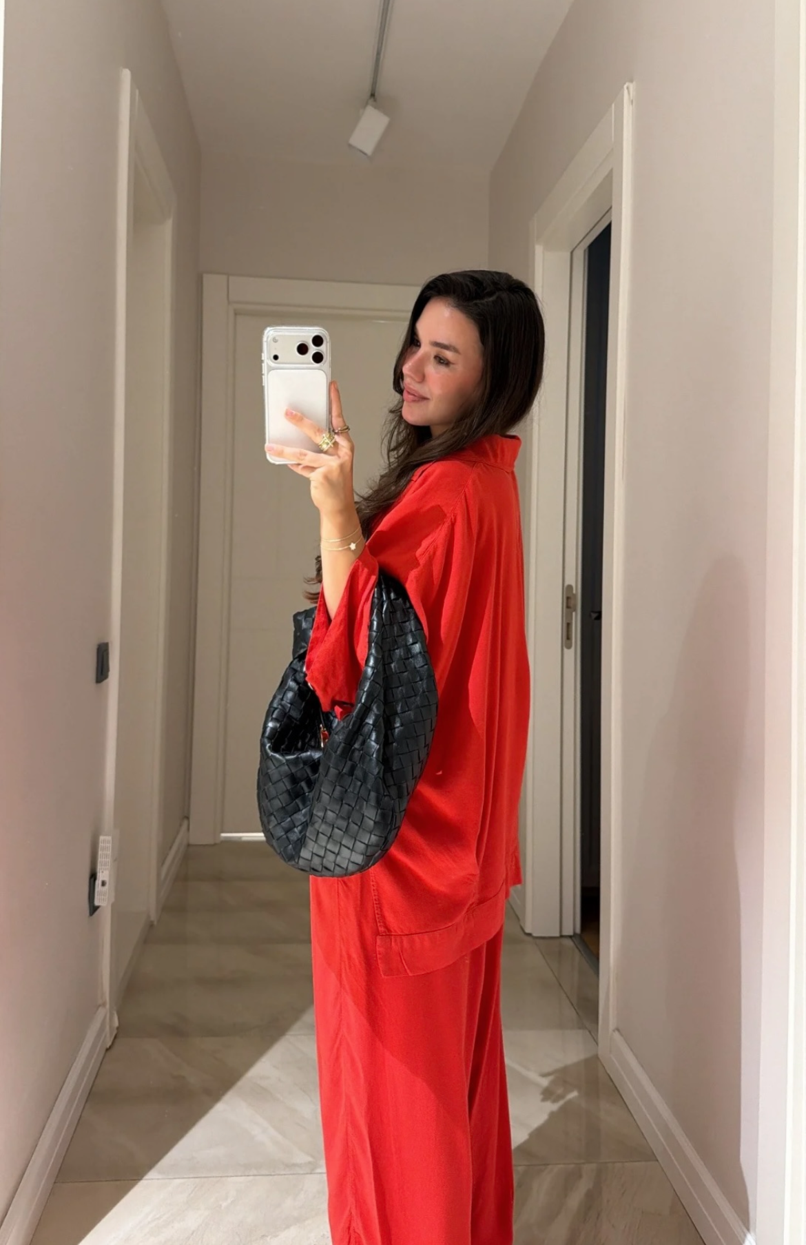Set red plain