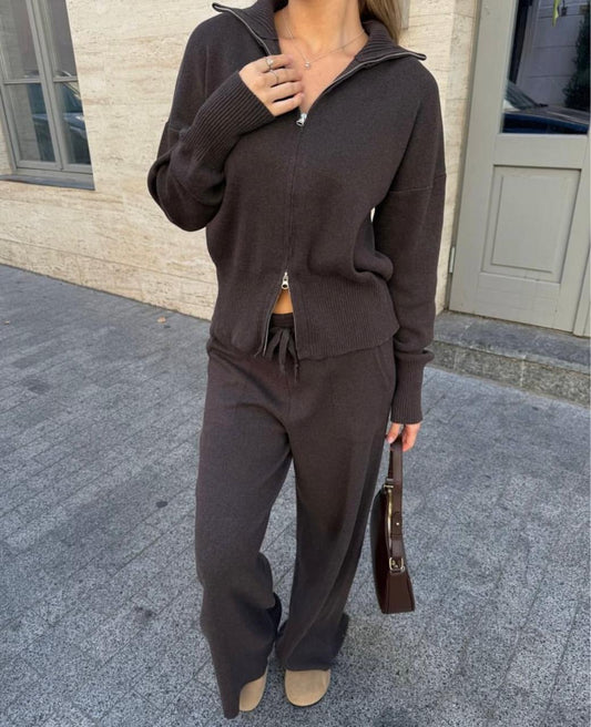 Brown Zipper Set