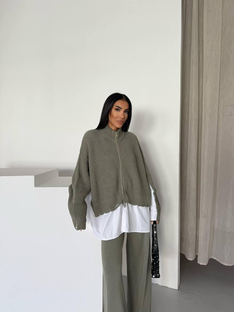 set attached shirt olive