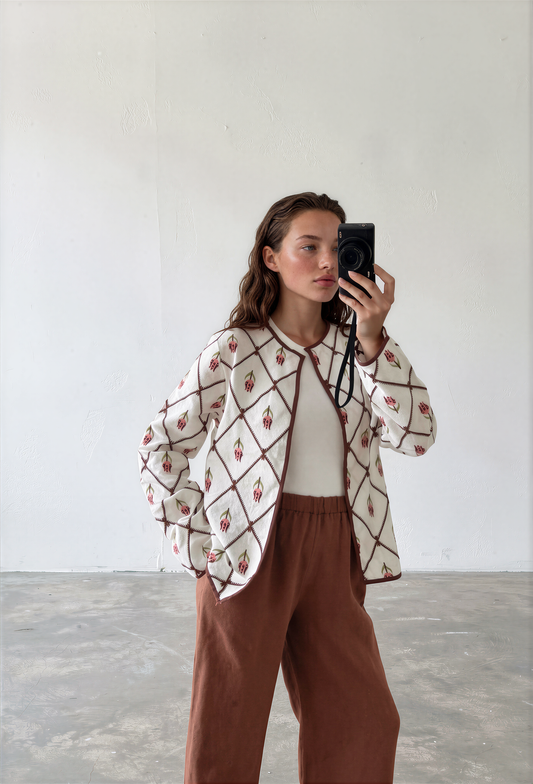 Shirt embroidery rose brown