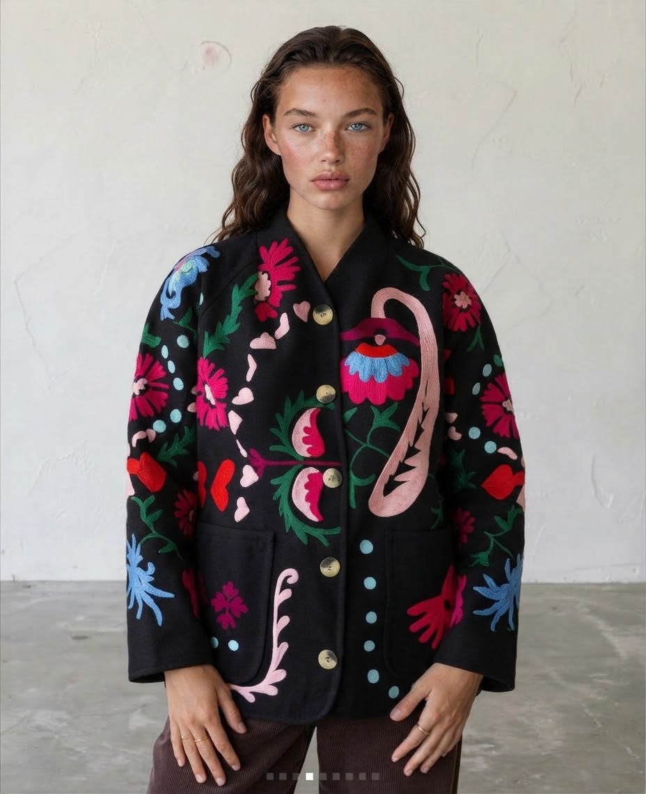 Jacket embroidery black